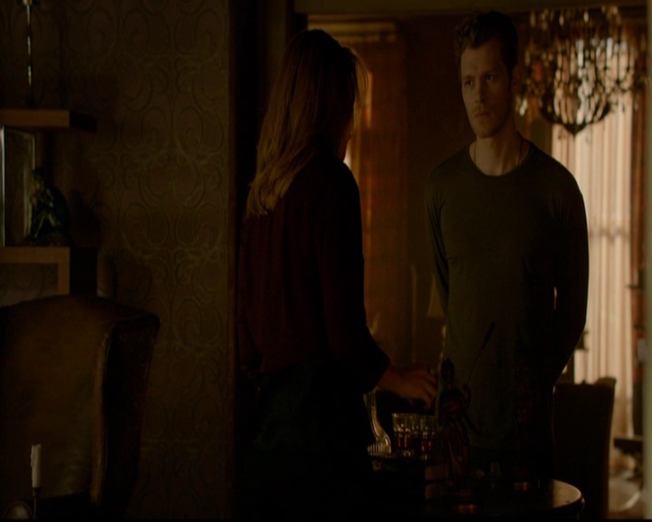 VampireDiariesWorld-dot-nl_TheOriginals_3x19NoMoreHeartbreaks0532.jpg