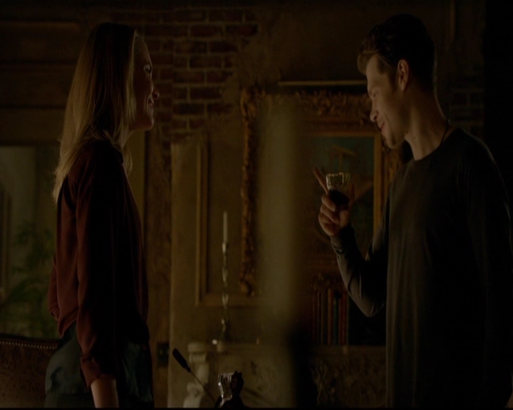 VampireDiariesWorld-dot-nl_TheOriginals_3x19NoMoreHeartbreaks0566.jpg