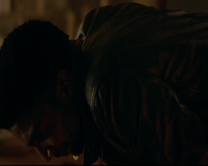 VampireDiariesWorld-dot-nl_TheOriginals_3x19NoMoreHeartbreaks0670.jpg