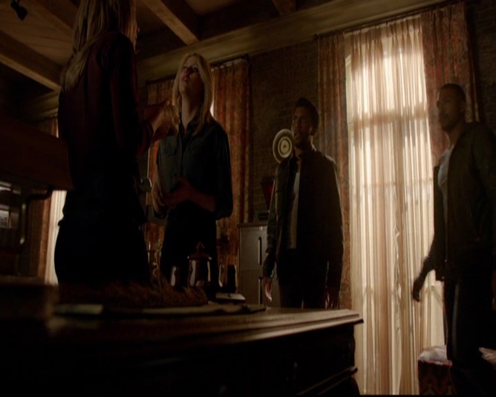 VampireDiariesWorld-dot-nl_TheOriginals_3x19NoMoreHeartbreaks0909.jpg