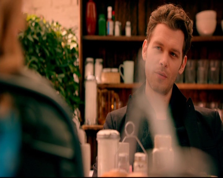 VampireDiariesWorld-dot-nl_TheOriginals_3x19NoMoreHeartbreaks1057.jpg