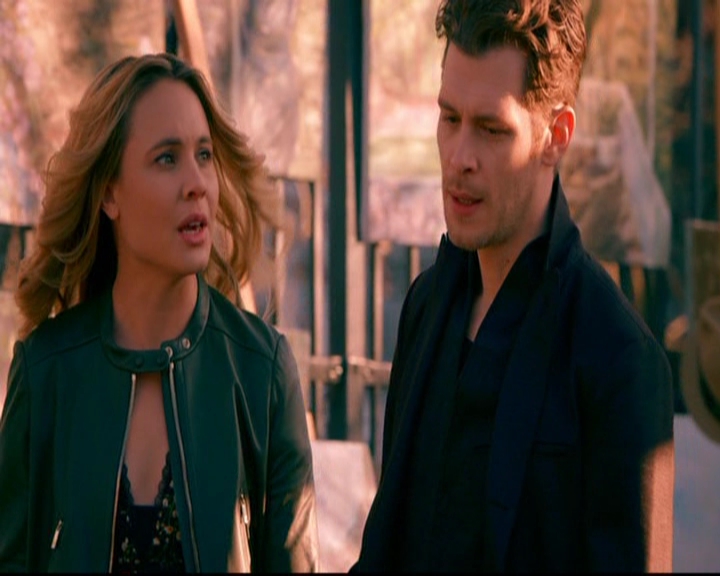 VampireDiariesWorld-dot-nl_TheOriginals_3x19NoMoreHeartbreaks1331.jpg VampireDiariesWorld-dot-nl_TheOriginals_3x19NoMoreHeartbreaks1331.jpg
