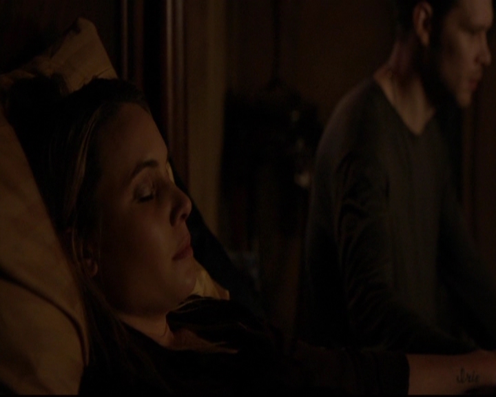 VampireDiariesWorld-dot-nl_TheOriginals_3x19NoMoreHeartbreaks1714.jpg