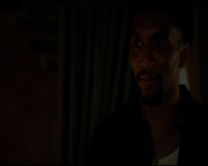 VampireDiariesWorld-dot-nl_TheOriginals_3x19NoMoreHeartbreaks1976.jpg