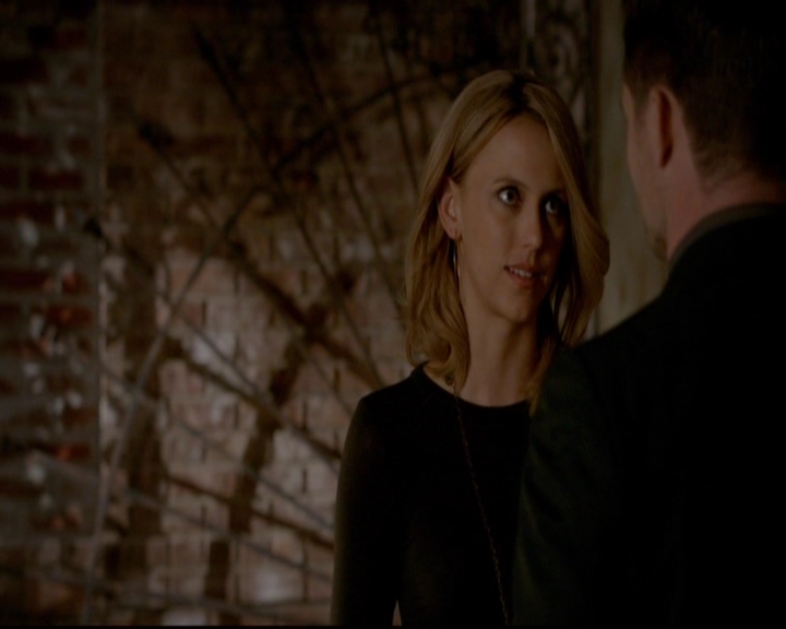VampireDiariesWorld-dot-nl_TheOriginals_3x20WhereNothingStaysBuried0820.jpg