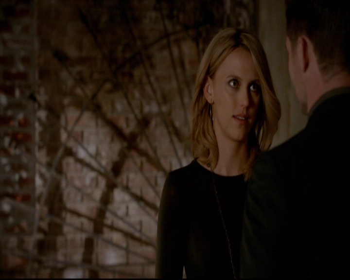VampireDiariesWorld-dot-nl_TheOriginals_3x20WhereNothingStaysBuried0823.jpg