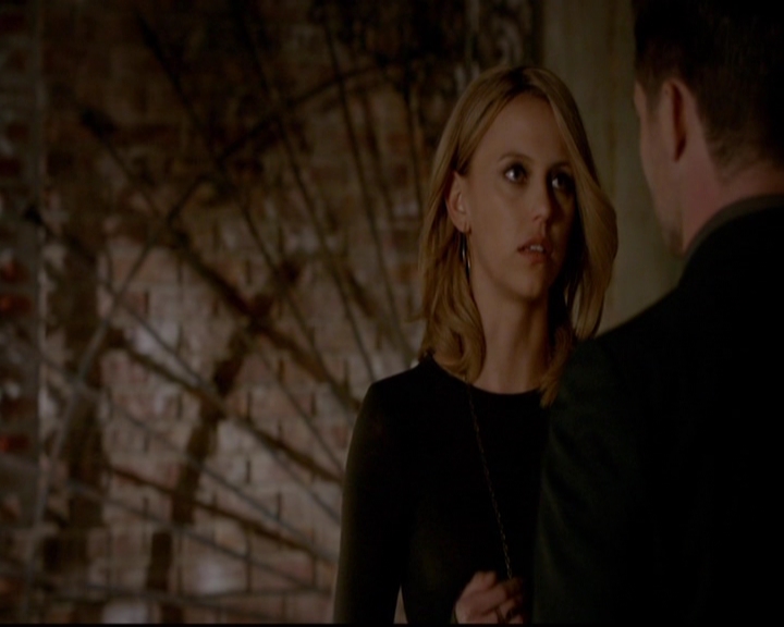 VampireDiariesWorld-dot-nl_TheOriginals_3x20WhereNothingStaysBuried0825.jpg