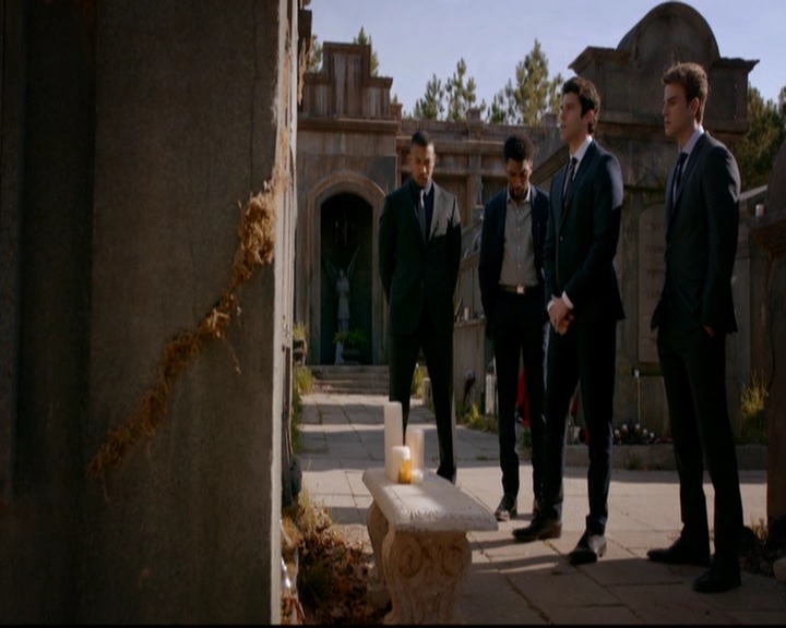 VampireDiariesWorld-dot-nl_TheOriginals_3x21GiveEmHellKid0090.jpg