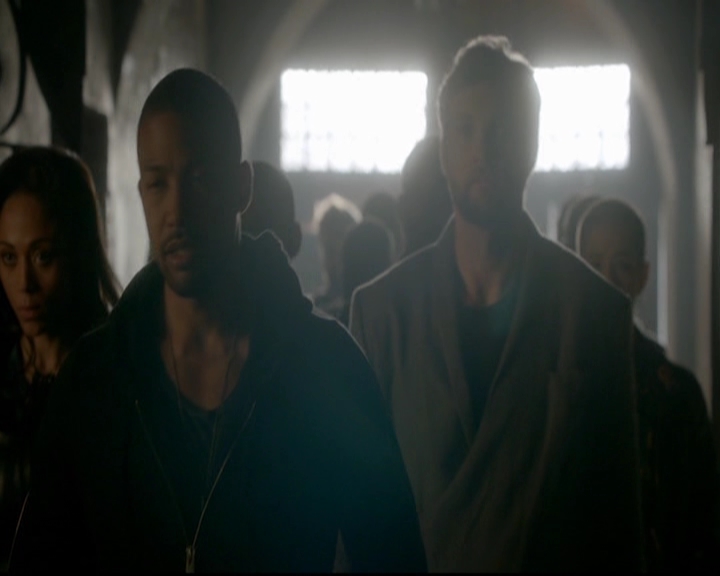 VampireDiariesWorld-dot-nl_TheOriginals_3x22TheBloodyCrown0375.jpg