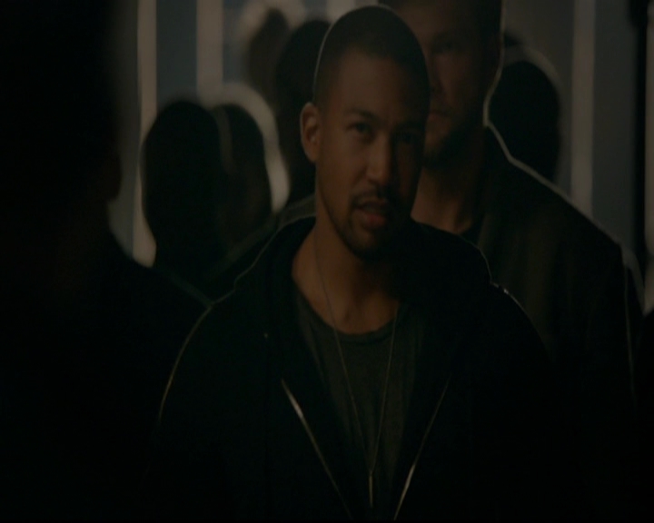 VampireDiariesWorld-dot-nl_TheOriginals_3x22TheBloodyCrown0378.jpg
