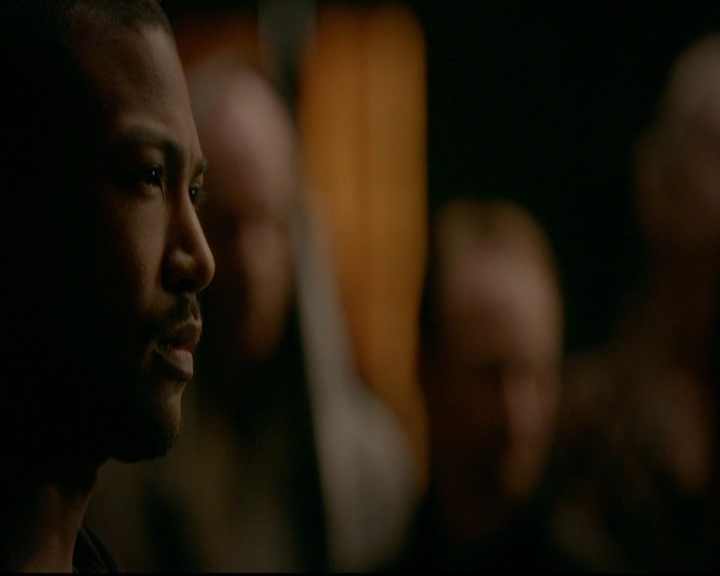 VampireDiariesWorld-dot-nl_TheOriginals_3x22TheBloodyCrown0404.jpg