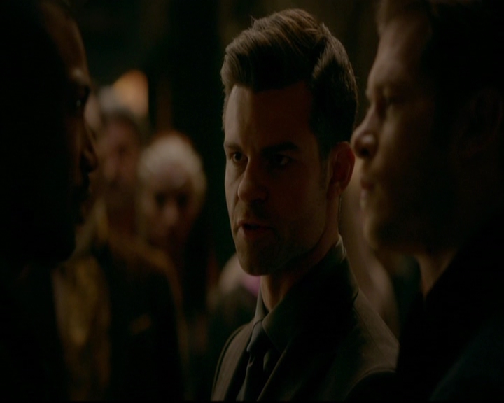 VampireDiariesWorld-dot-nl_TheOriginals_3x22TheBloodyCrown0422.jpg