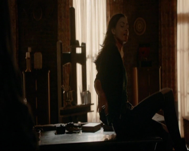 VampireDiariesWorld-dot-nl_TheOriginals_3x22TheBloodyCrown0537.jpg