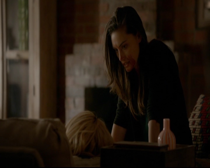 VampireDiariesWorld-dot-nl_TheOriginals_3x22TheBloodyCrown0601.jpg