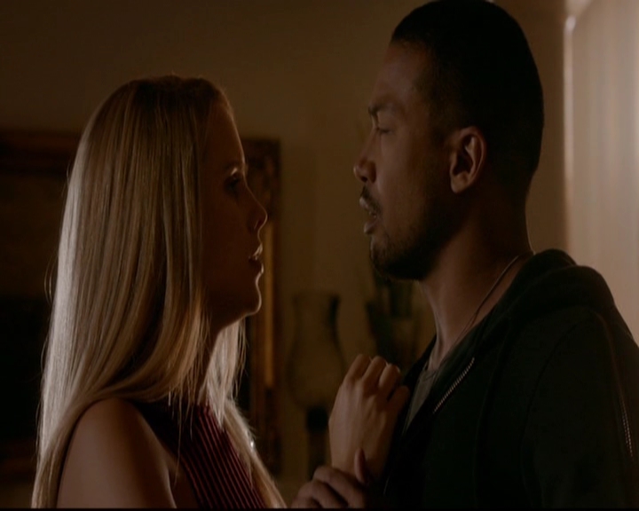 VampireDiariesWorld-dot-nl_TheOriginals_3x22TheBloodyCrown0826.jpg