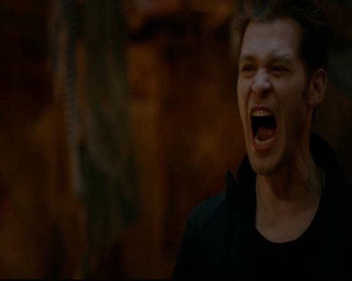 VampireDiariesWorld-dot-nl_TheOriginals_3x22TheBloodyCrown1693.jpg
