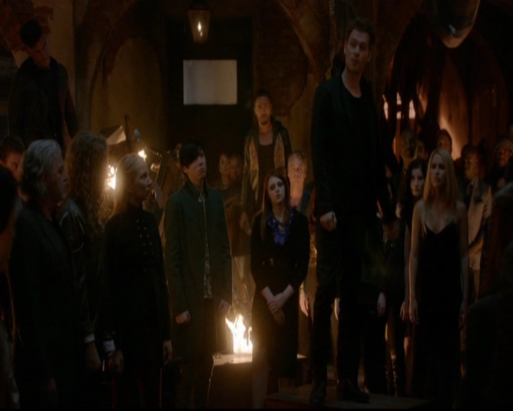 VampireDiariesWorld-dot-nl_TheOriginals_3x22TheBloodyCrown1705.jpg