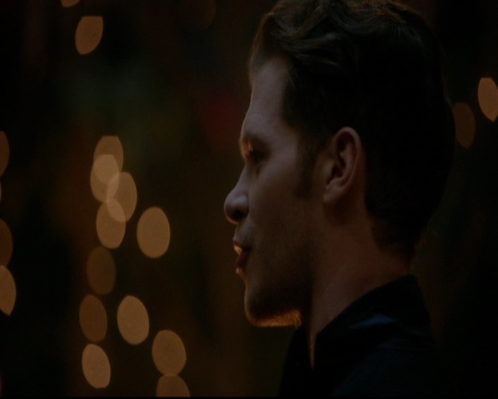 VampireDiariesWorld-dot-nl_TheOriginals_3x22TheBloodyCrown1707.jpg