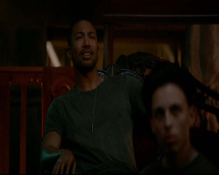 VampireDiariesWorld-dot-nl_TheOriginals_3x22TheBloodyCrown1709.jpg