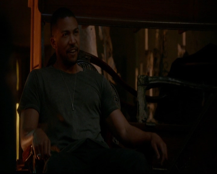 VampireDiariesWorld-dot-nl_TheOriginals_3x22TheBloodyCrown1711.jpg