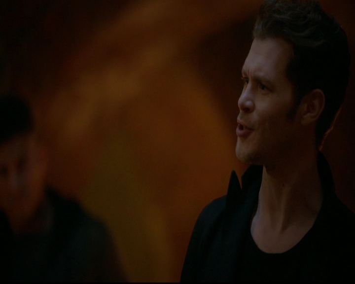 VampireDiariesWorld-dot-nl_TheOriginals_3x22TheBloodyCrown1714.jpg