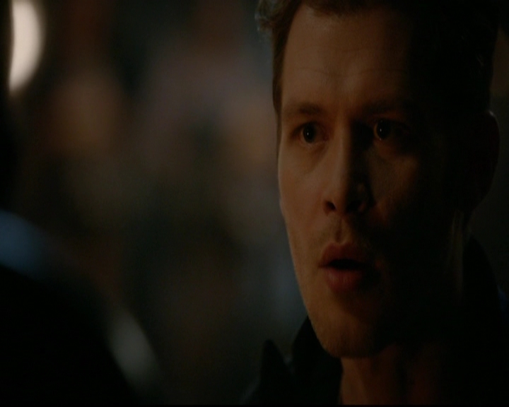 VampireDiariesWorld-dot-nl_TheOriginals_3x22TheBloodyCrown1730.jpg