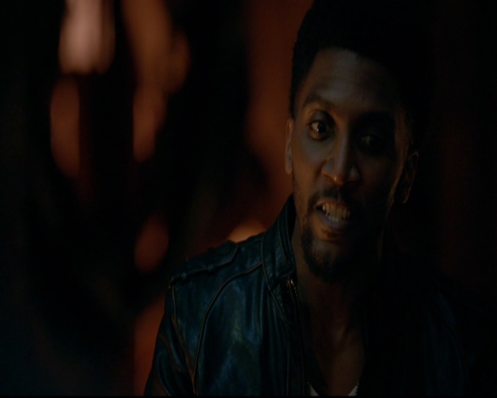 VampireDiariesWorld-dot-nl_TheOriginals_3x22TheBloodyCrown2043.jpg