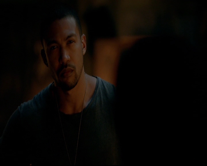 VampireDiariesWorld-dot-nl_TheOriginals_3x22TheBloodyCrown2105.jpg