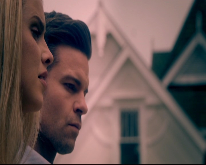 VampireDiariesWorld-dot-nl_TheOriginals_3x22TheBloodyCrown2228.jpg