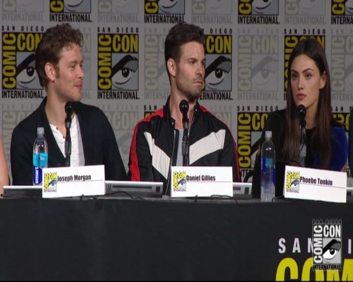 VampireDiariesWorld-dot-nl_TheOriginals_Season3-2015ComicConPanel0276.jpg