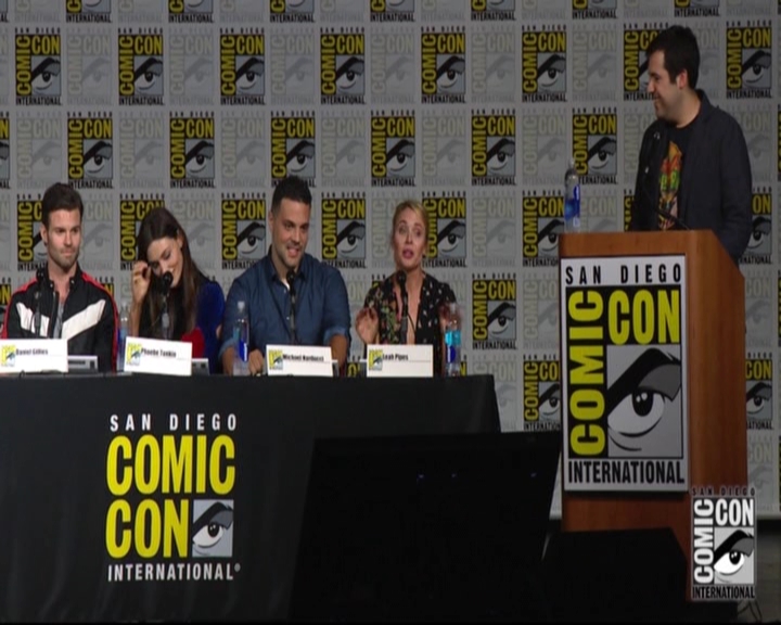 VampireDiariesWorld-dot-nl_TheOriginals_Season3-2015ComicConPanel0345.jpg