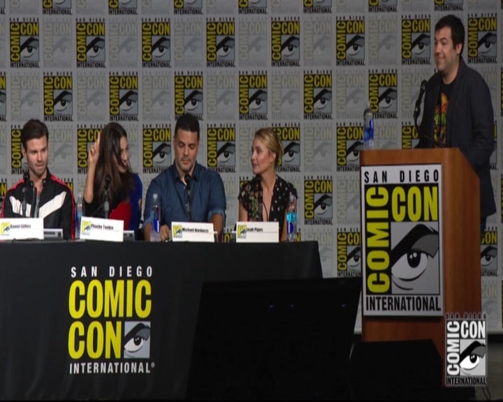 VampireDiariesWorld-dot-nl_TheOriginals_Season3-2015ComicConPanel0374.jpg