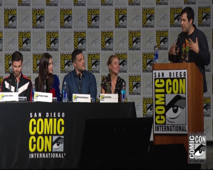 VampireDiariesWorld-dot-nl_TheOriginals_Season3-2015ComicConPanel0398.jpg