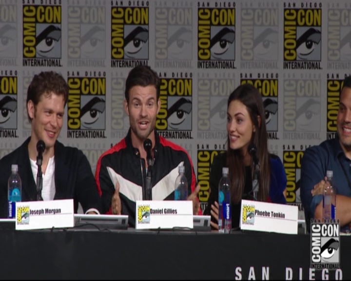 VampireDiariesWorld-dot-nl_TheOriginals_Season3-2015ComicConPanel1468.jpg