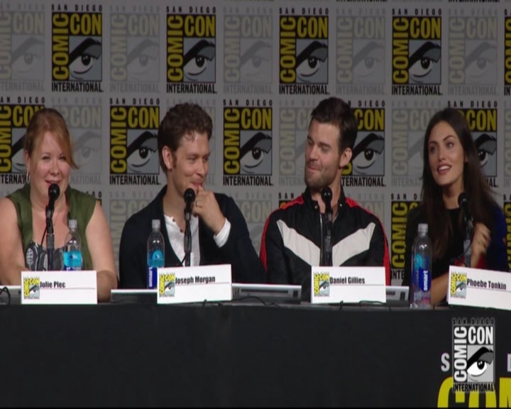VampireDiariesWorld-dot-nl_TheOriginals_Season3-2015ComicConPanel1538.jpg