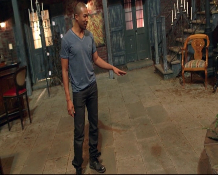 VampireDiariesWorld-dot-nl_TheOriginals_Season3CharlesMichaelDavisinTheBigEasy0292.jpg