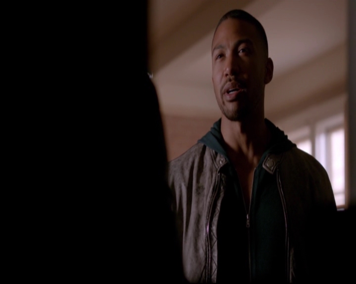 VampireDiariesWorld-dot-nl_TheOriginals_3x17BehindTheBlackHorizon-deletedscenes0160.jpg
