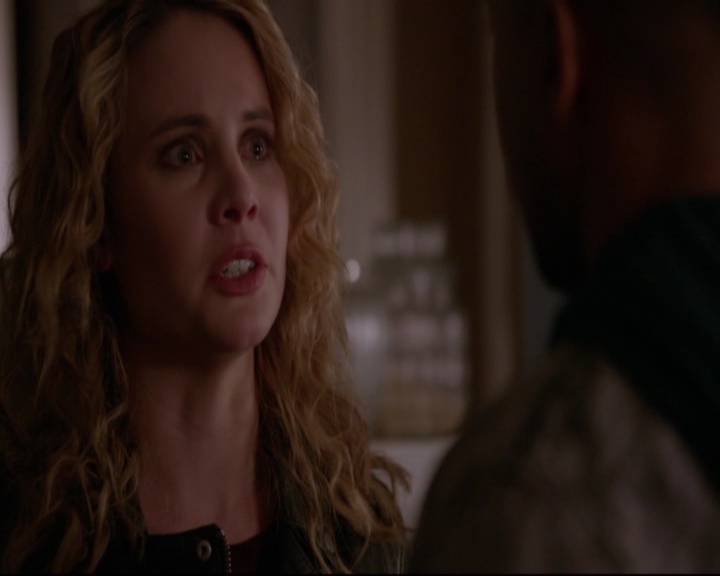 VampireDiariesWorld-dot-nl_TheOriginals_3x17BehindTheBlackHorizon-deletedscenes0182.jpg