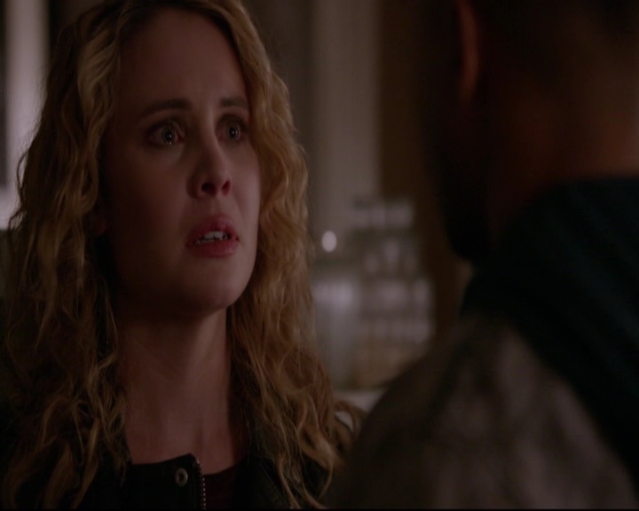 VampireDiariesWorld-dot-nl_TheOriginals_3x17BehindTheBlackHorizon-deletedscenes0187.jpg