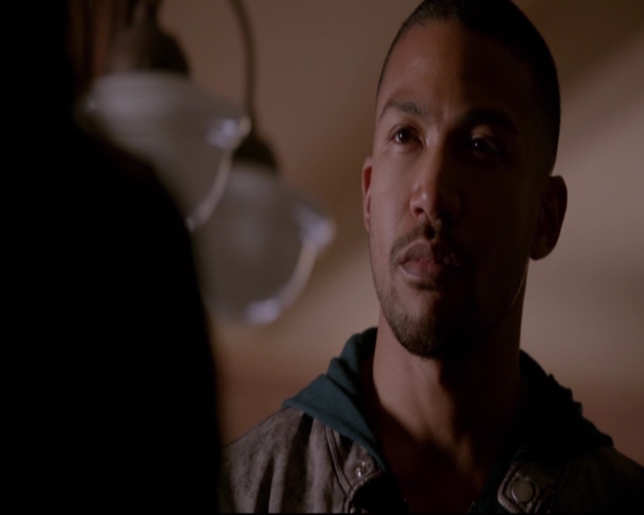 VampireDiariesWorld-dot-nl_TheOriginals_3x17BehindTheBlackHorizon-deletedscenes0192.jpg