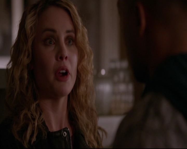 VampireDiariesWorld-dot-nl_TheOriginals_3x17BehindTheBlackHorizon-deletedscenes0194.jpg