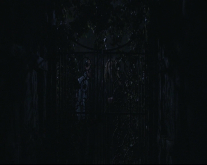 VampireDiariesWorld-dot-nl_TheOriginals_3x17BehindTheBlackHorizon-deletedscenes0226.jpg