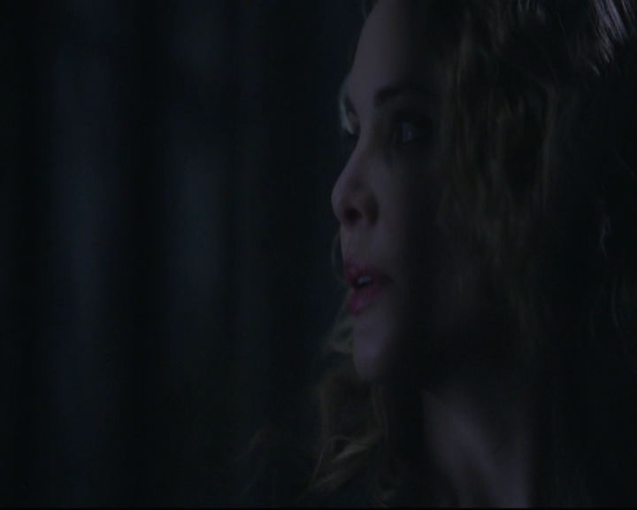 VampireDiariesWorld-dot-nl_TheOriginals_3x17BehindTheBlackHorizon-deletedscenes0234.jpg