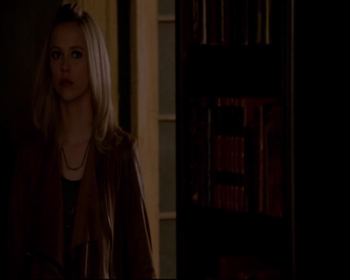 VampireDiariesWorld-dot-nl_TheOriginals_3x18TheDevilComesHereAndSighs-deletedscenes0091.jpg