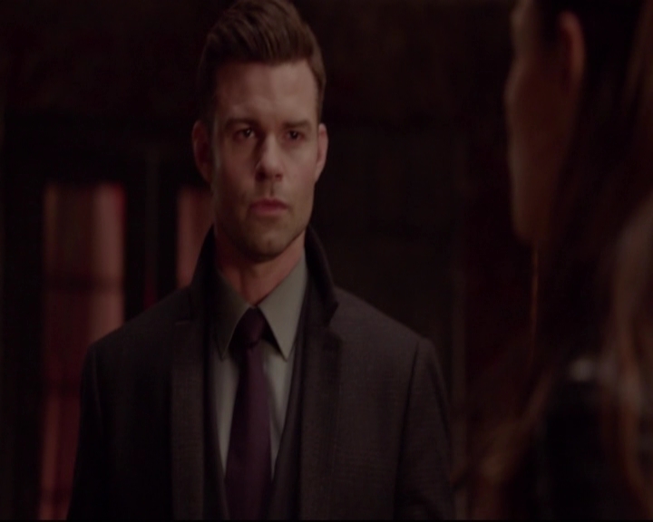 VampireDiariesWorld-dot-nl_TheOriginals_3x19NoMoreHeartbreaks-deletedscenes0009.jpg