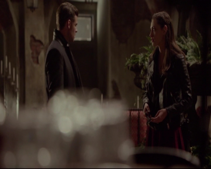 VampireDiariesWorld-dot-nl_TheOriginals_3x19NoMoreHeartbreaks-deletedscenes0015.jpg