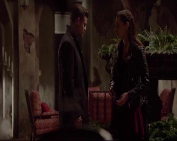 VampireDiariesWorld-dot-nl_TheOriginals_3x19NoMoreHeartbreaks-deletedscenes0017.jpg