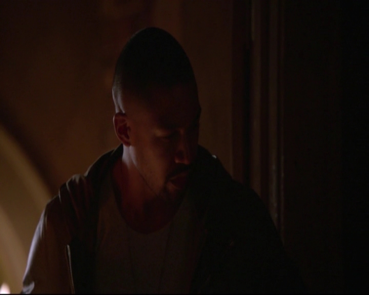VampireDiariesWorld-dot-nl_TheOriginals_3x19NoMoreHeartbreaks-deletedscenes0057.jpg
