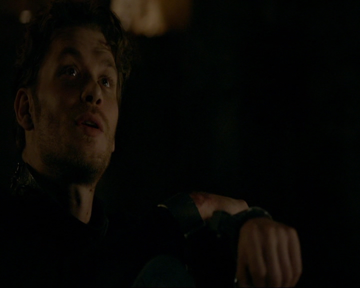 VampireDiaries-dot-nl_TheOriginals4x02NoQuarter0393.jpg