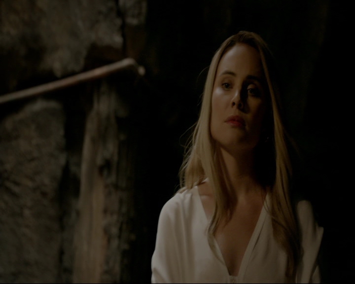 VampireDiaries-dot-nl_TheOriginals4x02NoQuarter0427.jpg